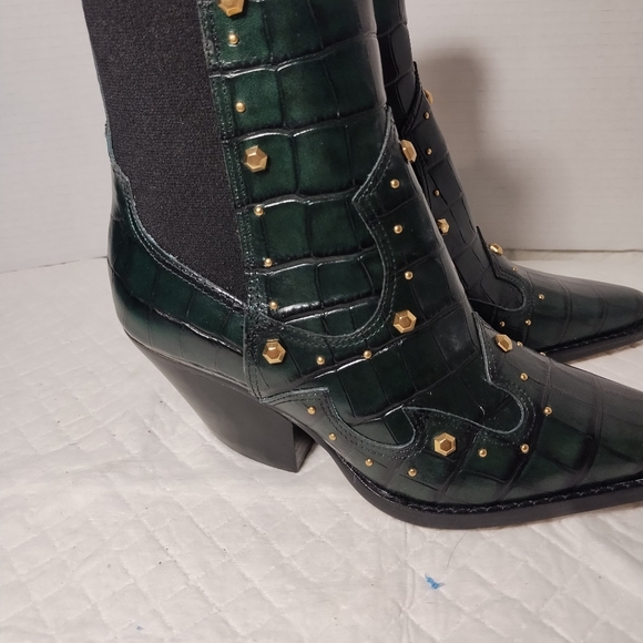 Vince camuto ankle norley boots. Green/black (nwot) - Picture 4 of 8